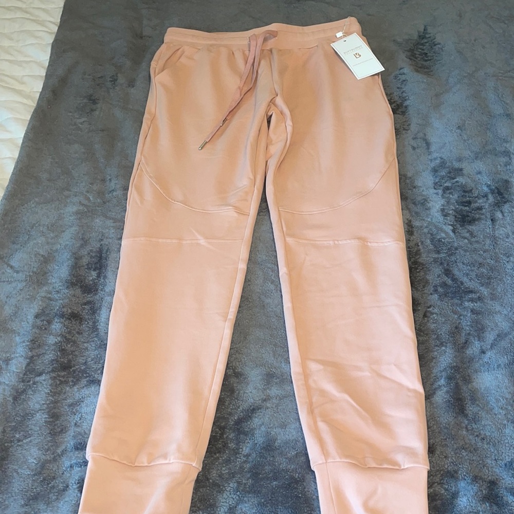 Buffbunny jasmine joggers new with tag